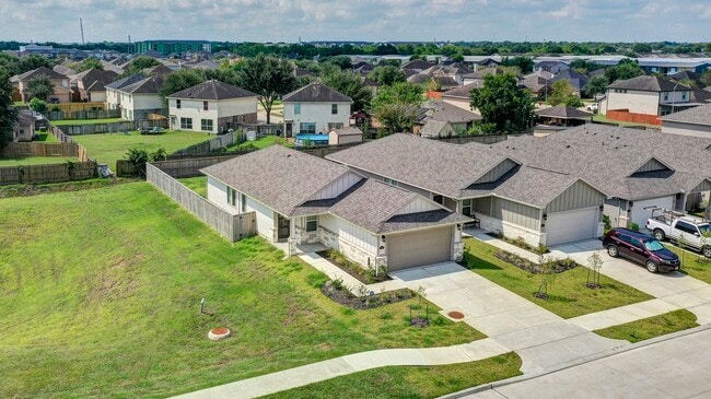 Building Photo - 5638 Madden Ln