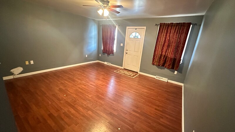 Building Photo - 1005 Hancock Ave