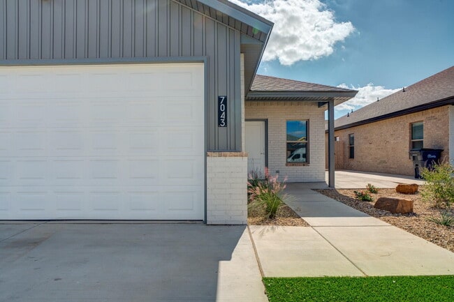 Building Photo - 7052 41st St