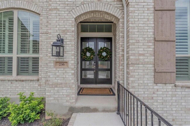 Building Photo - 236 Egret Ln