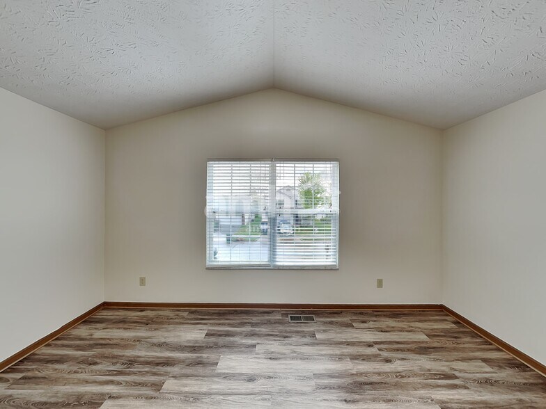 Building Photo - 3852 Winding Twig Dr