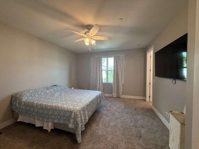 Building Photo - 5348 Sagan Ln