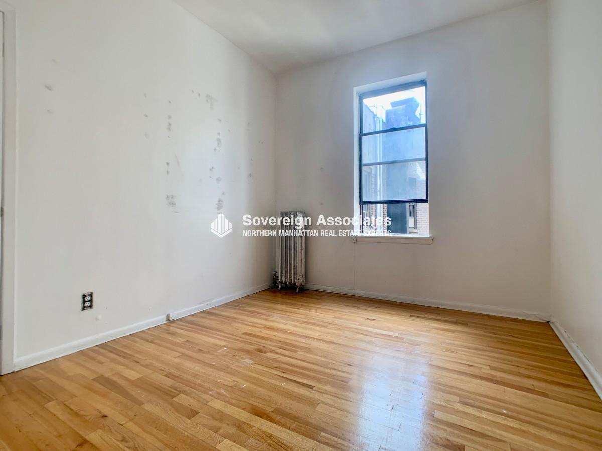 Building Photo - 201 W 105th St