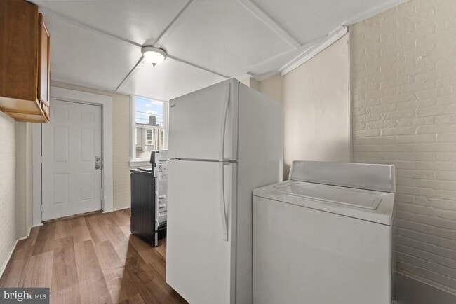 Building Photo - 225 N Luzerne Ave