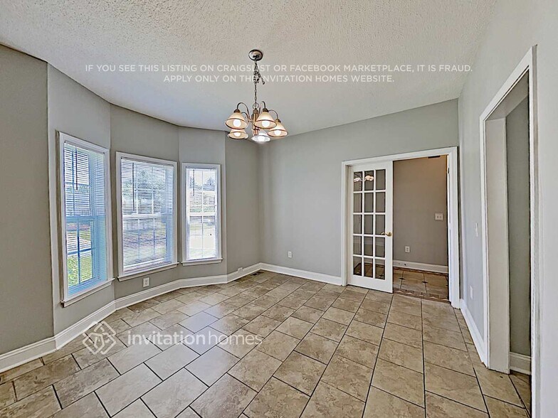 Building Photo - 834 Highlander Ct