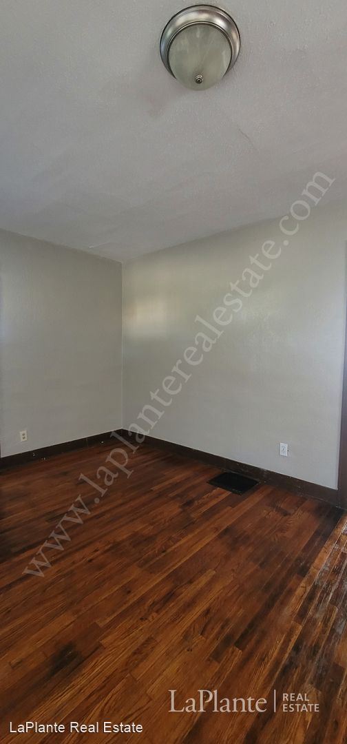 Building Photo - 3 br, 1 bath House - 3588 Stickney Avenue 1