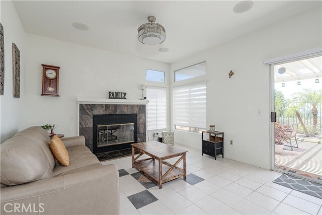 Building Photo - 1011 S Mountcrest Ct