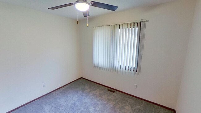 Building Photo - Updated 2BR/1BA duplex with office in partially finished basement, detached garage and across fro...