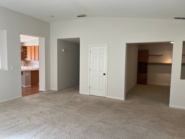 Building Photo - 4501 Waitsfield Cir