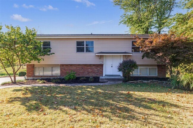 Primary Photo - 4 Great Knight Ct