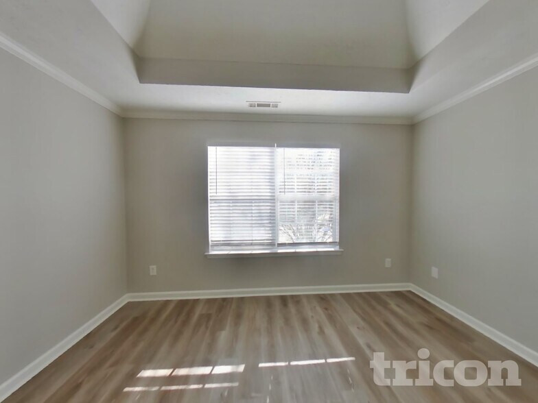 Building Photo - 1270 St Francis Ct