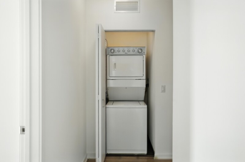 Building Photo - 1313 S Wabash Ave