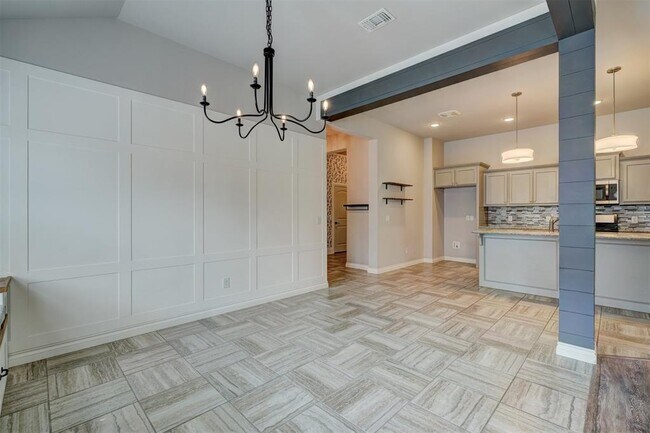 Building Photo - 12490 Native Hill Dr