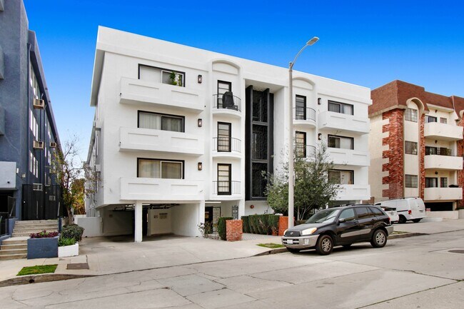 Building Photo - 1525 Amherst