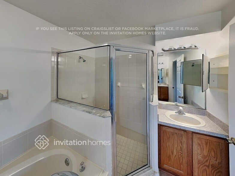 Building Photo - 1583 Carmona Ct