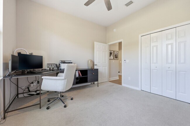 Building Photo - Luxury Golf Course Living in Haile Plantation | Fully Renovated 4BR Home in Gainesville