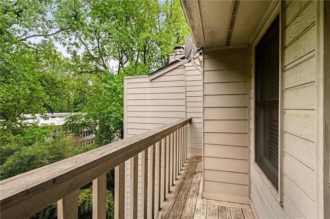 Building Photo - 1467 Monroe Dr NE