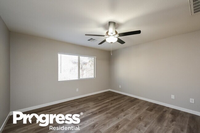 Building Photo - 7256 Coppertip Ave