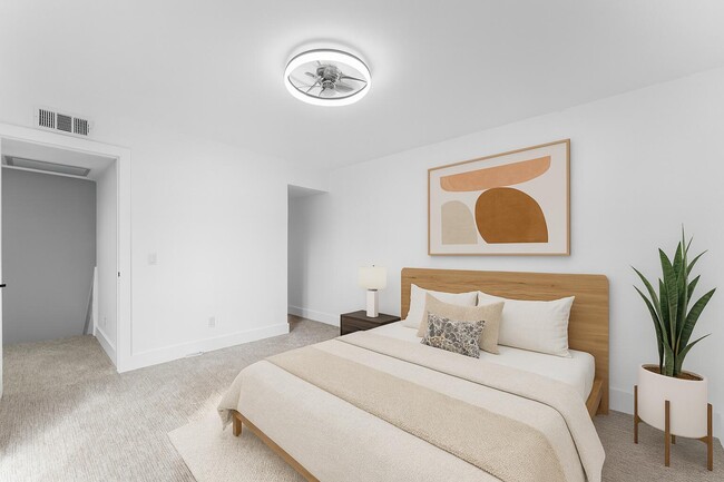 Building Photo - 3007 San Clara Dr