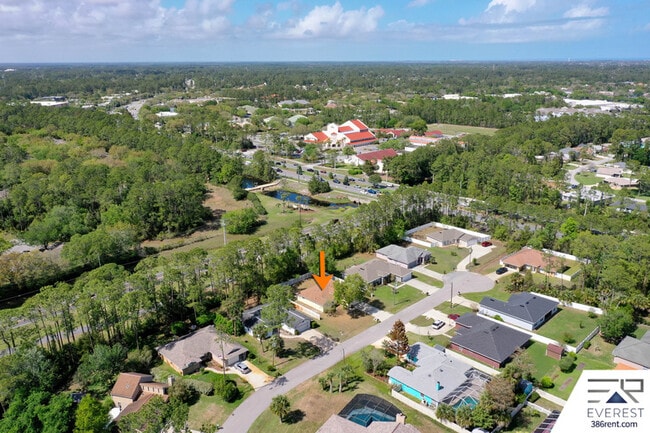 Building Photo - 9 Waywood Pl