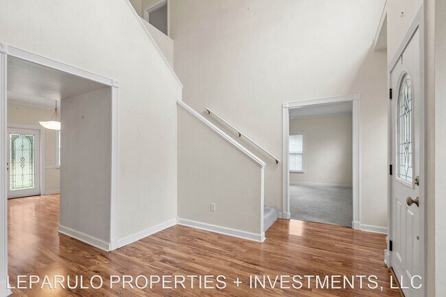 Building Photo - 4 br, 2.5 bath House - 8097 Archer Circle