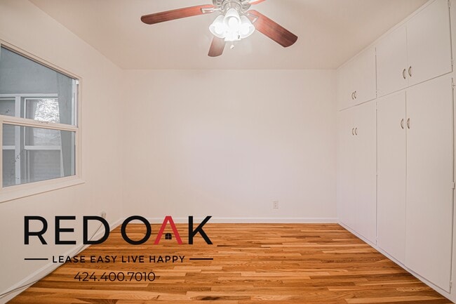 Building Photo - 2243 Merton Ave