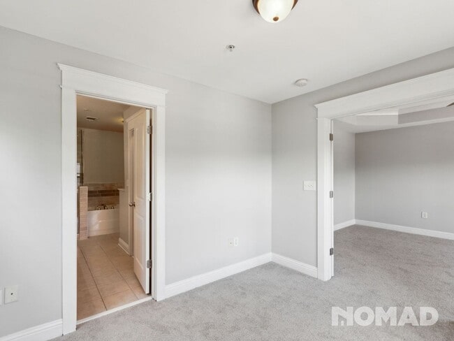 Building Photo - Cozy 2 Bedroom/2.5 Bath Townhome in Atlanta