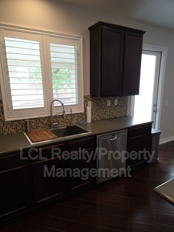 Building Photo - 3491 Tallgrass Ct