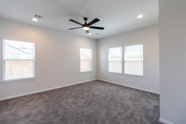 Building Photo - 7701 Donnelley Dr
