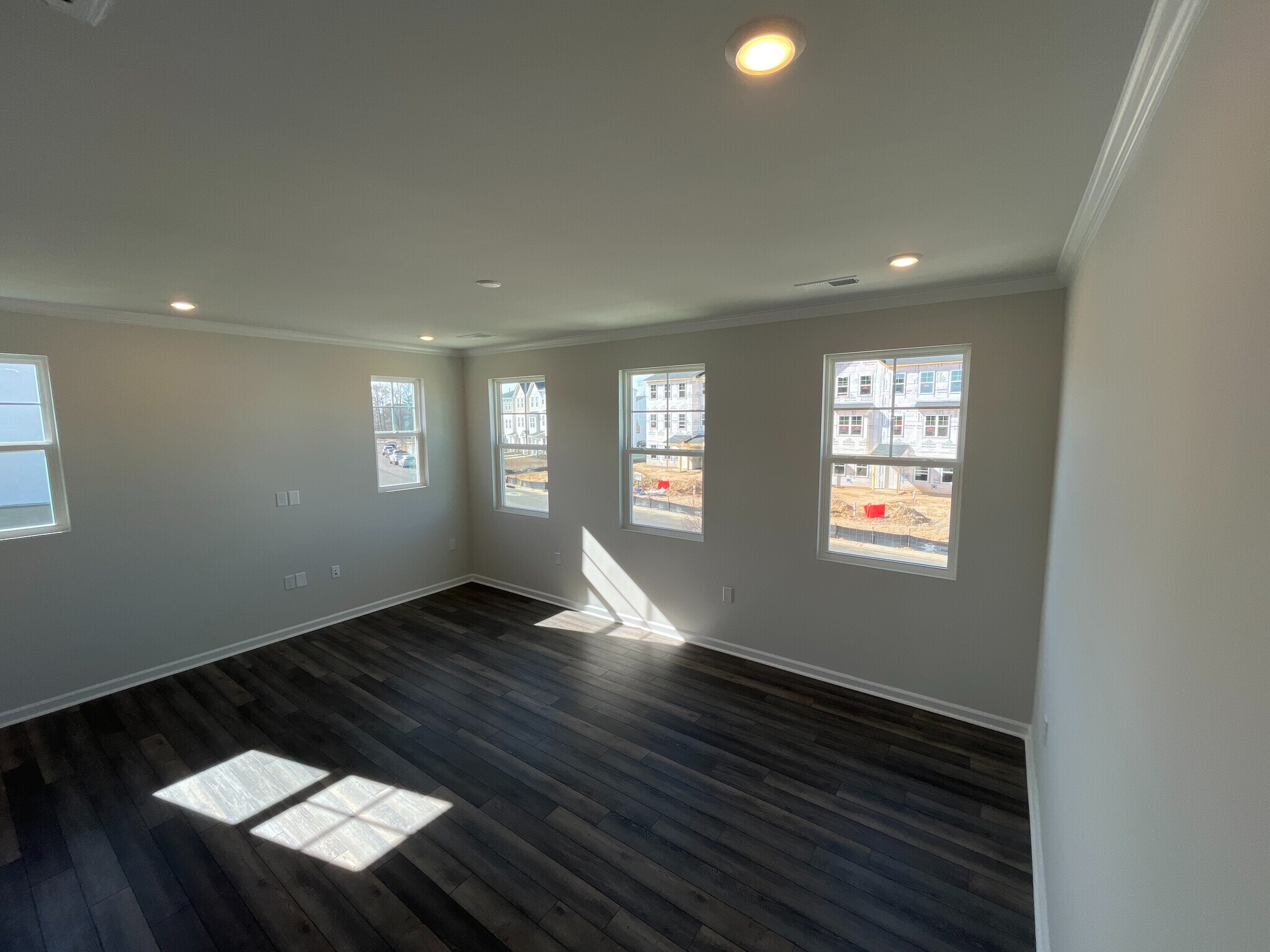 Building Photo - Room in Townhome on Chert Ln