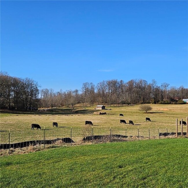 Building Photo - 201 Damascus Rd