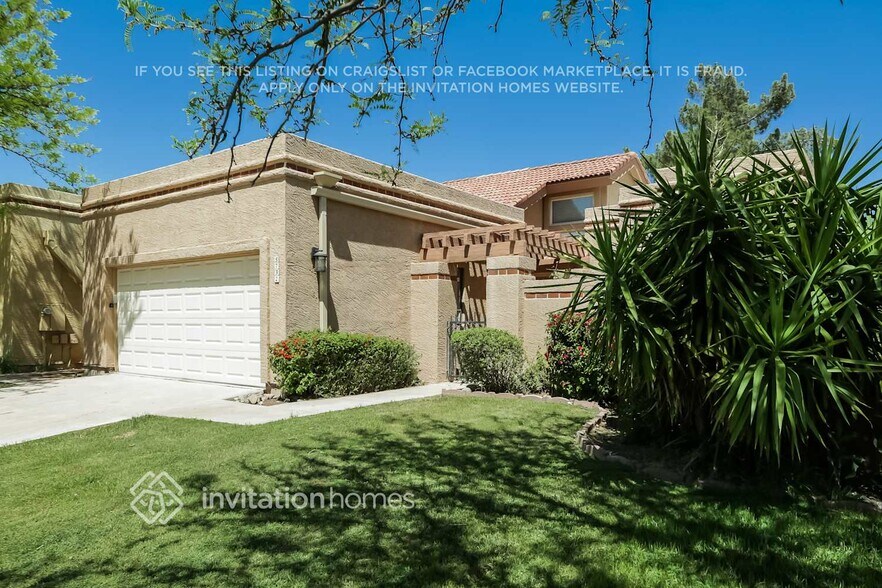 Building Photo - 5732 W El Lago St