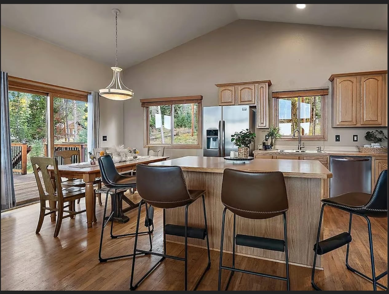Building Photo - 34878 Forest Estates Rd