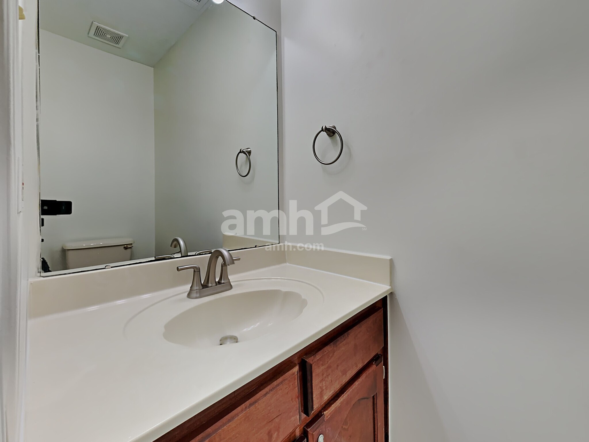 Building Photo - 3019 Long Bridge Cv