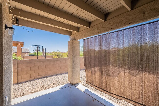 Building Photo - Spacious Oro Valley 4-Bedroom Rental with ...