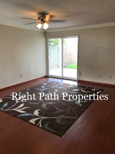 Building Photo - 671 Bell Ave