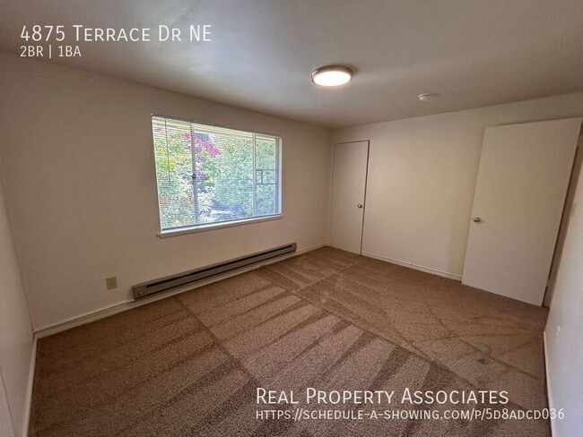 Building Photo - 4875 Terrace Dr NE
