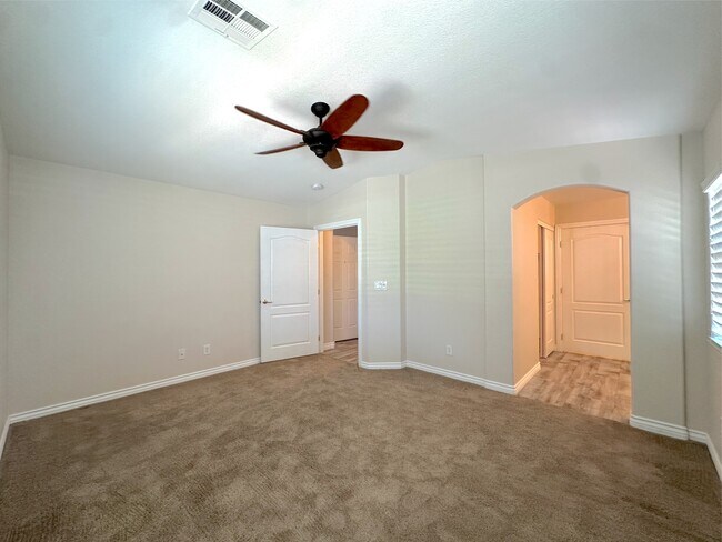 Building Photo - 9221 Candilela Ct