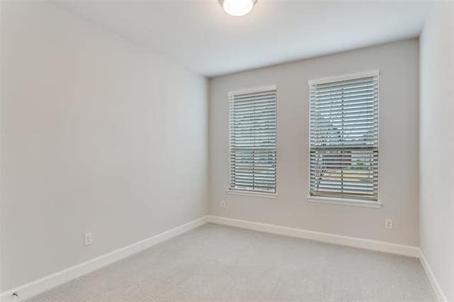 Building Photo - 2121 Eastus Ln