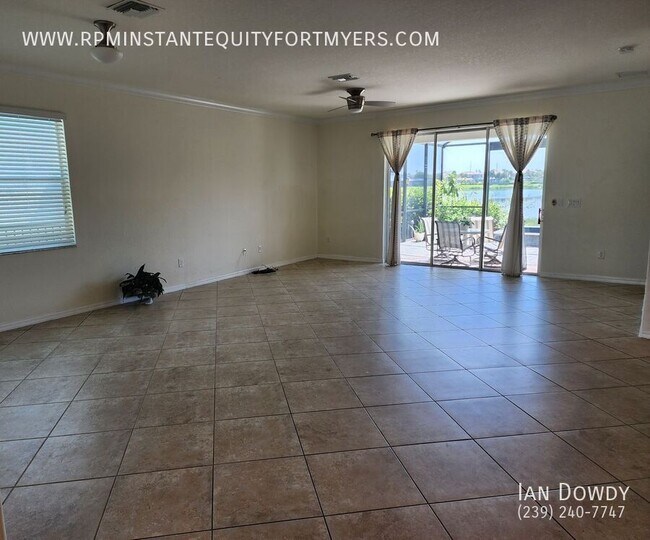 Building Photo - 15575 Pascolo Ln