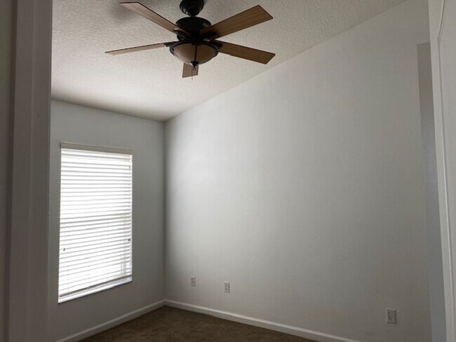 Building Photo - Lakefront 3-Bedroom Pool Home in Gated Com...
