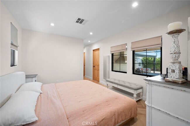 Building Photo - 7911 Hillrose St