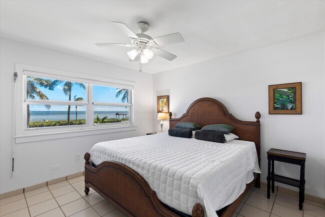 Building Photo - Beachside Living Made Easy – Furnished 2BR/1BA Available for 6 Months!