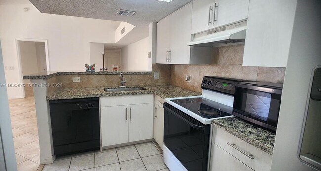 Building Photo - 5011 Wiles Rd