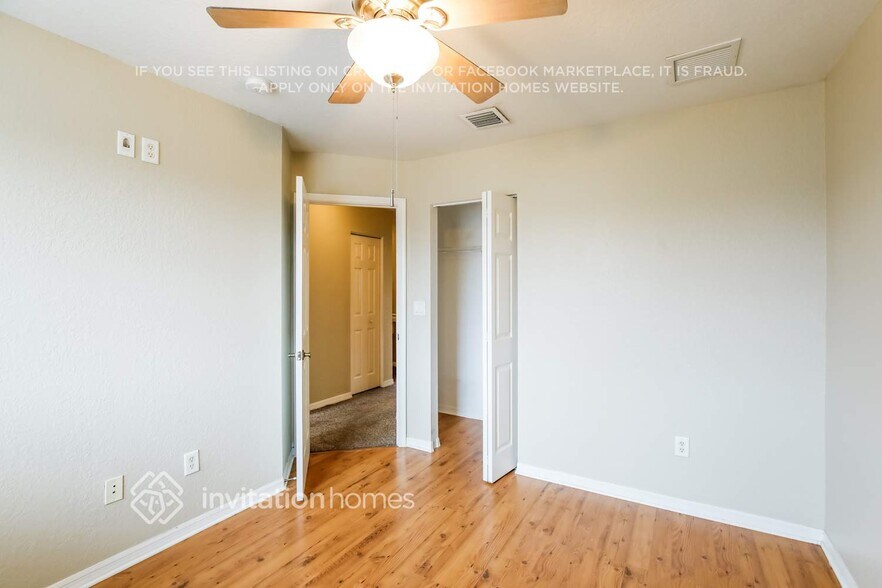 Building Photo - 5902 Royal Way