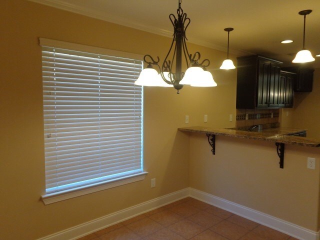 Building Photo - 5857 Savannah Pky