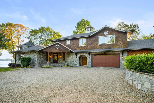 Building Photo - 132 Chasestone Ln