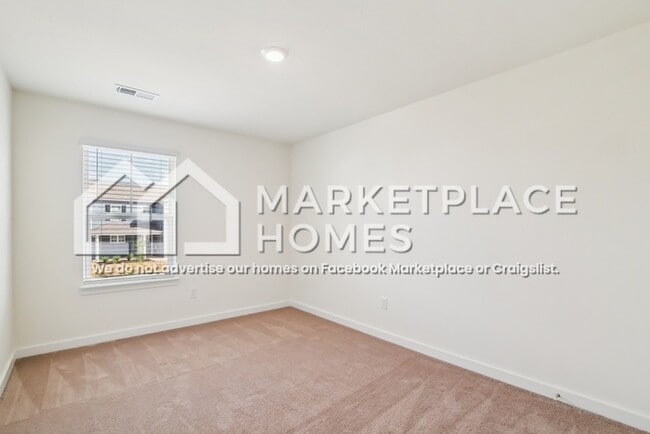 Building Photo - 7646 Belhaven Ln