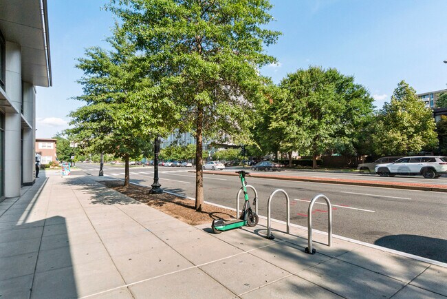 Building Photo - 301 M St SW