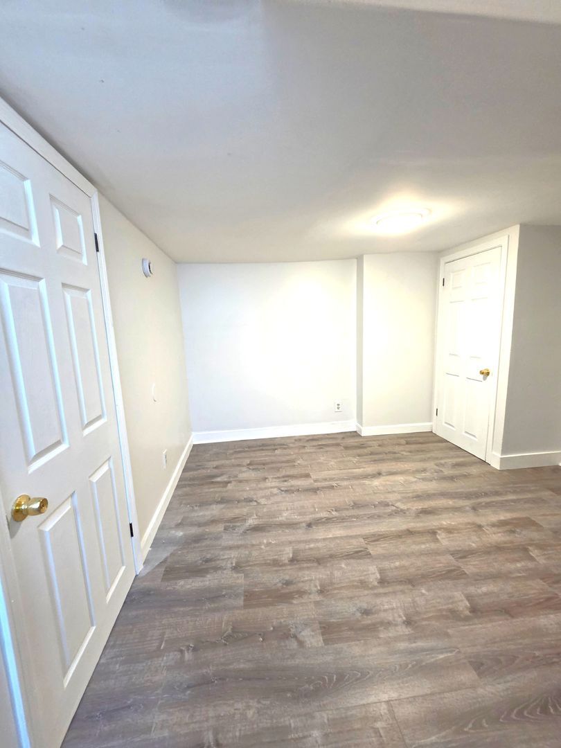 Building Photo - 22 Johnson St